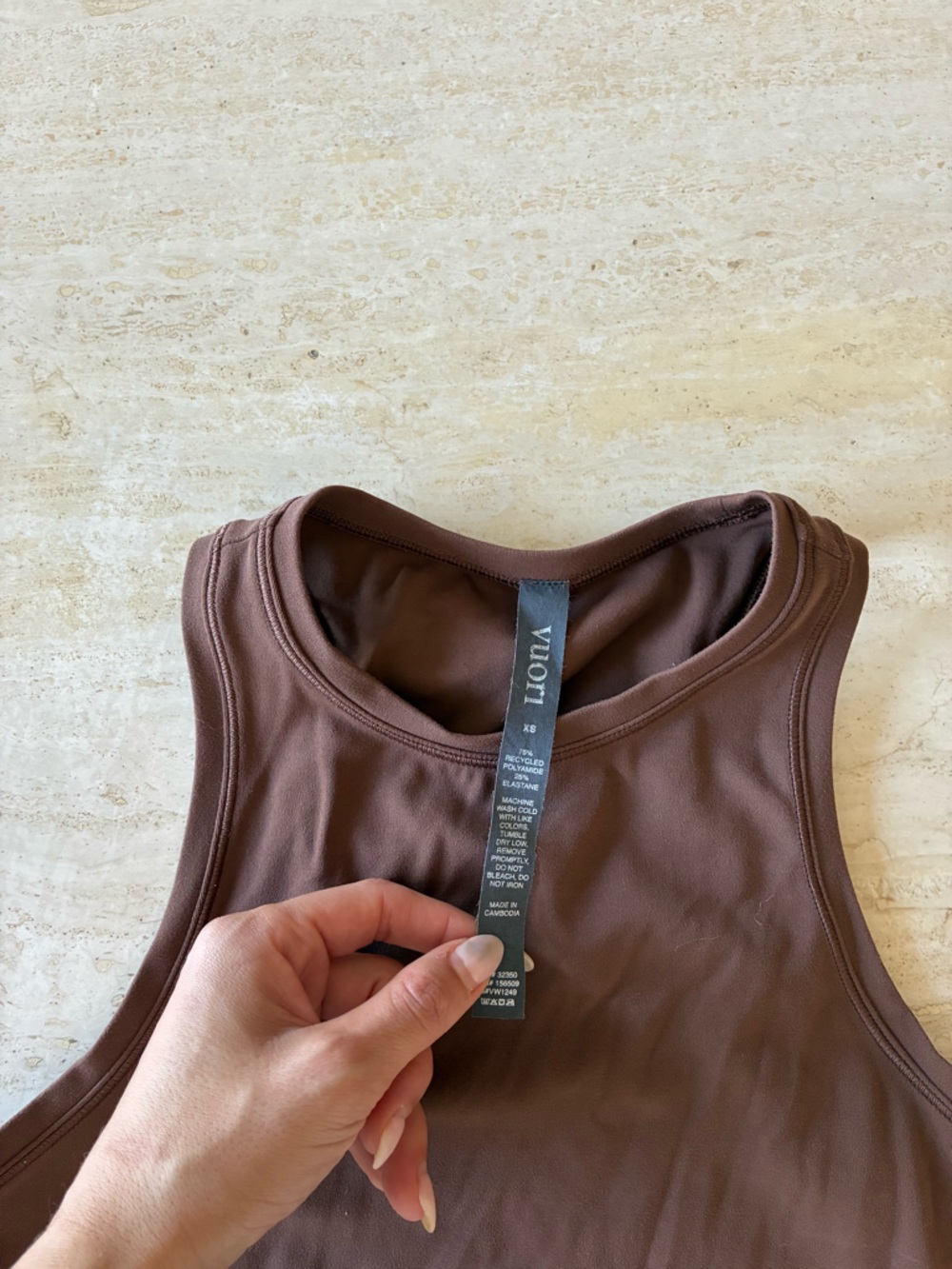 Vuori AllTheFeels workout set - Picture 3 of 9